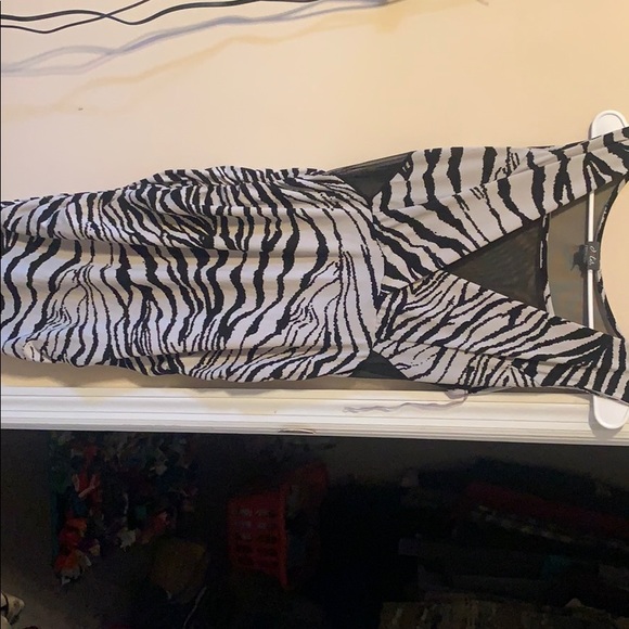 Dots Dresses & Skirts - Zebra print fitted dress Dots Dresses & Skirts - Zebra print fitted dress